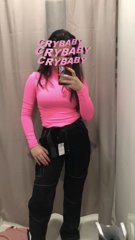 Pink Cargo Pants Outfits, Brown Cargo Pants Outfit, Cargo Pants Outfit Ideas, Outfits With Pink, Black Cargo Pants Outfit, Cargo Pants Brown, Neon Pink Tops, Pink Cargo Pants, Brown Cargo Pants