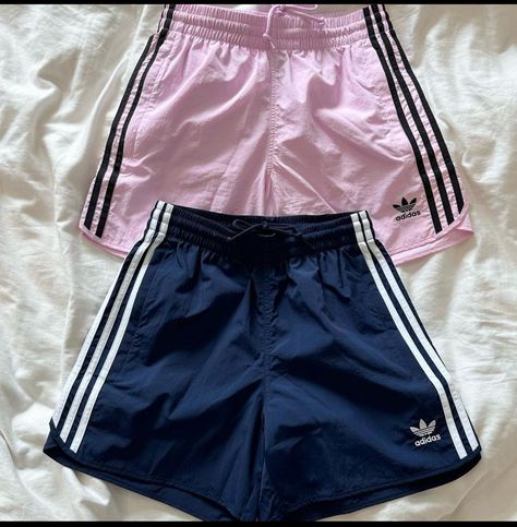 Adidas Shorts Aesthetic, Adidas Soccer Shorts Outfit, Addidas Shorts, Adidas Shorts Outfit, Adidas Clothes, Adidas Hose, Shorts Adidas, Shorts Outfit, Looks Street Style