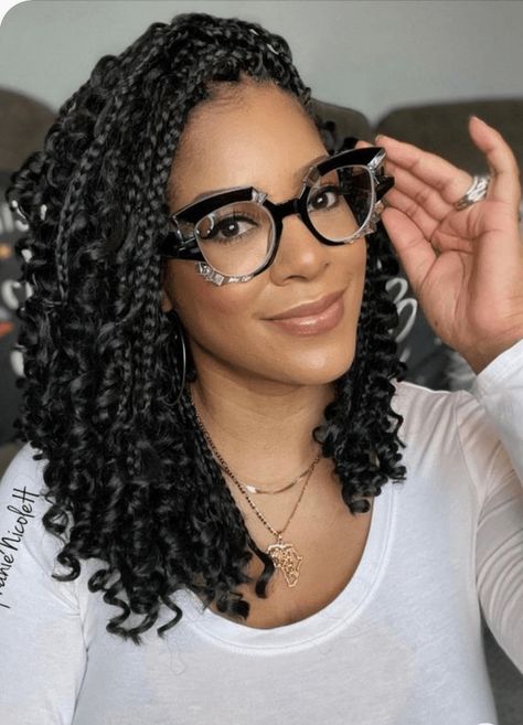 5 Boho Braids Styles to Try - Respect My Hair Light Weight Braids For Black Hair, Braids 2022 For Black Women, Asymmetrical Braided Hairstyles, Braids For Wedding Hair Black Women, Short Crotchet Hairstyles, Curly Hair Braid Styles, Rasta Braids Hairstyles, Short Braids For Black Women, Short Goddess Box Braids