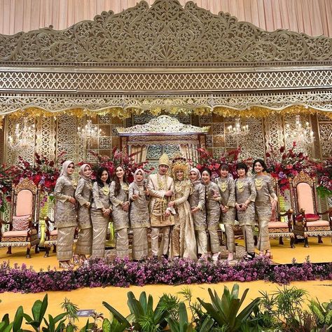 Stage Backdrop Design, Dekorasi Wedding, Wedding Tent Decorations, Indonesian Wedding, Dream Wedding Reception, Garden Theme Wedding, Wedding Backdrop Decorations, Tent Decorations, Stage Backdrop