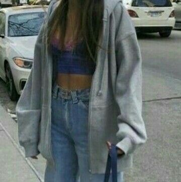 Light Gray Zip Up Hoodie Outfit, What To Wear With A Grey Zip Up Hoodie, Oversized Gray Jacket Outfit, Oversized Zip Up Jacket, Oversized Jackets Aesthetic, Fits With Jackets, Zip Up Grey Hoodie Outfit, Outfit Ideas With Grey Jacket, Outfit Inspirations Oversized