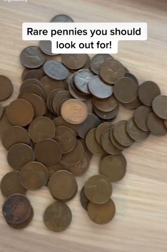 Silver Dollar Coin Value, Dollar Coin Value, Valuable Wheat Pennies, Old Pennies Worth Money, Coin Crafts, Coin Tricks, Saving Coins, Old Coins Value, Rare Pennies