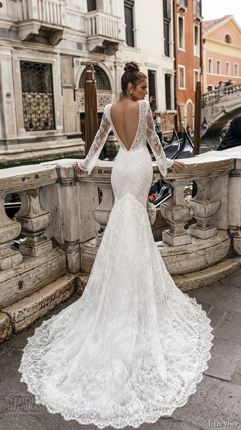 Halter Top Wedding Dress, Julie Vino Wedding Dress, Autumn Bride, Wedding Dresses 2018, Fit And Flare Wedding Dress, White Wedding Dress, Sweetheart Wedding Dress, Top Wedding Dresses, Backless Wedding