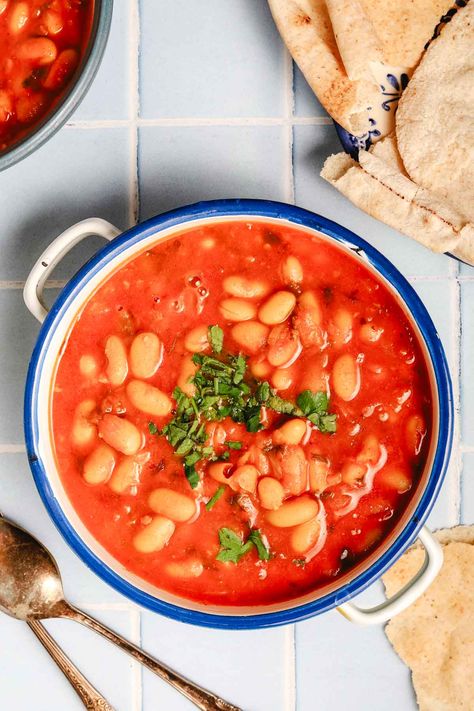 Moroccan Bread, Moroccan Stew, White Bean Stew, East Recipes, Okra Stew, Canning Crushed Tomatoes, Middle East Recipes, Moroccan Spices, Middle Eastern Dishes