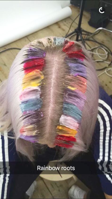 Rainbow Roots is the New Hair Trend You're Going to be Obsessed With New Hair Trends, Latest Hair Color, Colored Highlights, Beautiful Lips, Dream Hair, Crazy Hair, Hair Color Trends, Hair A, Hair Trends