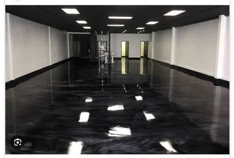 Black Epoxy Floor, Epoxy Floor Paint, Garage Boden, Metallic Epoxy Floor, Garage Floor Epoxy, Floor Paint, Lawn Furniture, Black Floor, Epoxy Floor