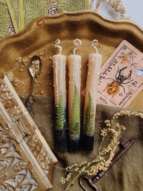 Draw A Candle, Magic Candles, Magic Candle, Magia Das Ervas, Witch Candles, Candle Altar, Witchy Crafts, Baby Witch, Candle Craft