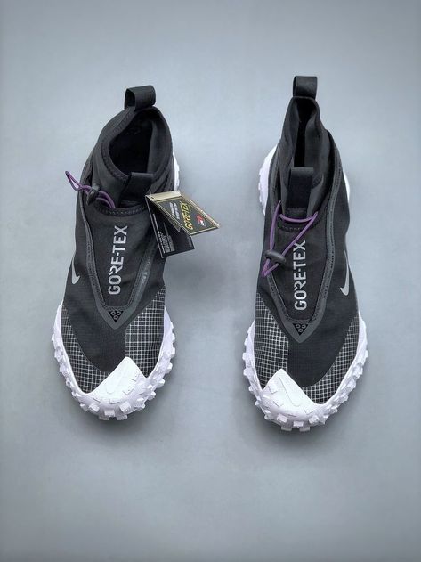 Nike Acg, Nike Huarache, Gore Tex, Nike Shoes, Metallic Silver, Sneakers Nike, Nike, Sneakers, Silver