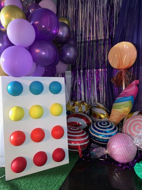 Wonka Trunk Or Treat Ideas, Willy Wonka Themed Dinner, Willy Winks Trunk Or Treat, Wonka Decorations Diy, Charlie And The Chocolate Factory Trunk Or Treat, Willy Wonka Backdrop, Willie Wonka Trunk Or Treat, Willie Wonka Party Decorations, Willy Wonka Themed Party