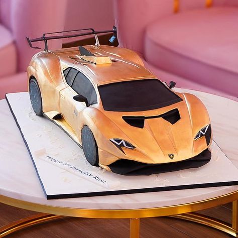 Lamborghini Cake, Gold Lamborghini, Lamborghini Cars, Car Cake, Cars Birthday Parties, Cakes For Men, Bakery Cakes, Cars Birthday, Edible Art