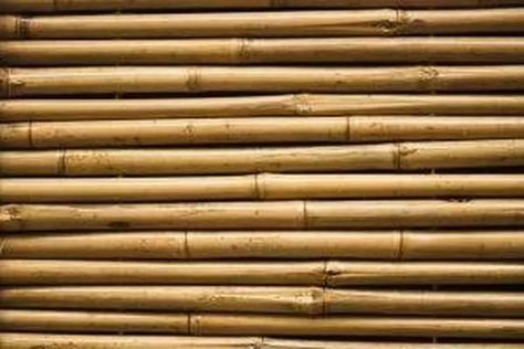 Bamboo Furniture Diy, Bamboo Headboard, Diy Bamboo, How To Make Headboard, Bamboo Poles, Furniture Ads, Bamboo Fence, Diy Headboards, Bamboo Crafts