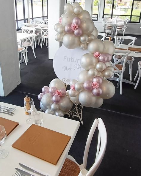 Petals,pearls and Prosecco 🤍🌸🩷🥂 Bridal Shower pretty. *Balloon garland on easel/ "NEW" soft pastel Silk range by @sempertex - Cream Pearl and Blossom Pink/ pearl adornments and soft pink roses. Custom Vinyl Print Acrylic signage 👌 #balloonlady #every_special_moment #balloonsnelsonbay #nelsonbayballoons #wedeliverballoons #wedoballoons #mobileballoondelivery #worimicountry #balloongarland #bridalshower #futuremrs #customballoons #customsigns #portstephensballoons #loveportstephens #psiloveyou Bridal Shower Balloons, Acrylic Signage, Balloon Delivery, Custom Balloons, Pearl Cream, Custom Vinyl, Pink Pearl, Bat Mitzvah, Balloon Garland