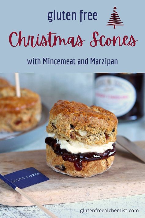 A seasonal spin on an old classic… Traditional British scones with mincemeat and (optional) marzipan. Optional dairy free. Christmas Gluten Free, Christmas Scones, Gluten Free Christmas Recipes, British Scones, Gluten Free Scones, Gluten Free Christmas, Low Carb Low Sugar, Best Low Carb Recipes, Low Sugar Diet