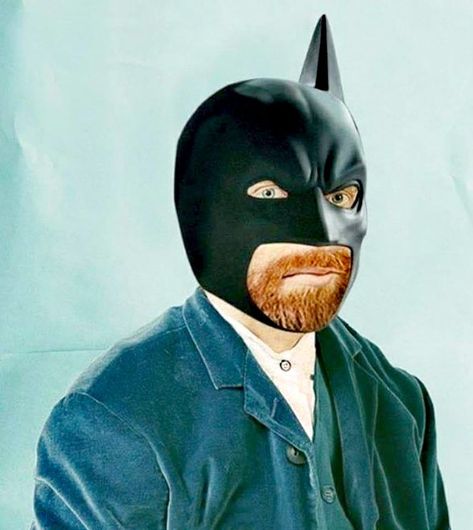 #vangogh #halloween #batman  #art #costume #funny #memes #lol Modern Scene, Art Parody, Famous Artwork, Art Classique, Tableau Art, Classic Image, Classic Paintings, Arte Pop, Cultura Pop