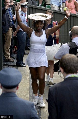 Serena Williams Wimbledon, Jennifer Capriati, Serena Williams Tennis, Venus And Serena Williams, Sporting Legends, Tennis Aesthetic, Tennis Champion, Tennis Legends, Professional Tennis Players