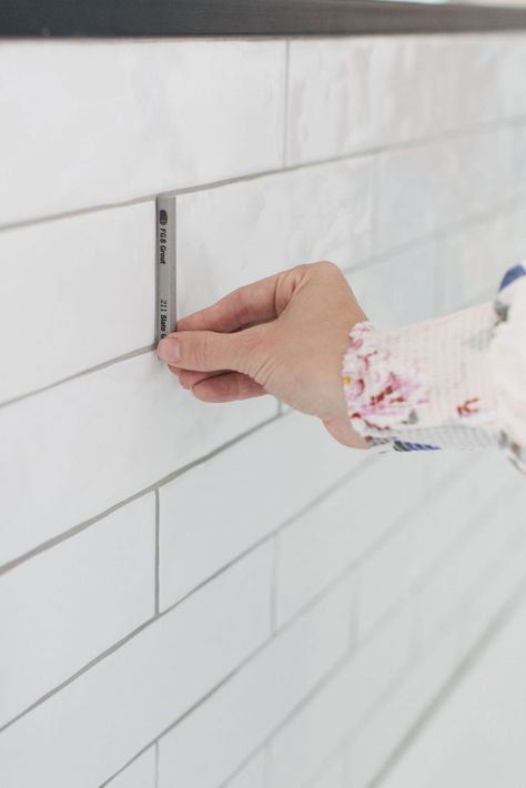 Subway Tile With Grey Grout Bathroom, Sterling Grout White Subway Tile, White Backsplash Grey Grout, White Shower Tile Grout Ideas, White Tiles Bathroom Walls, Grout Colors For Marble Tile, White Tile Light Grey Grout, White Tiles Coloured Grout Bathroom, Polyblend Grout Color Chart