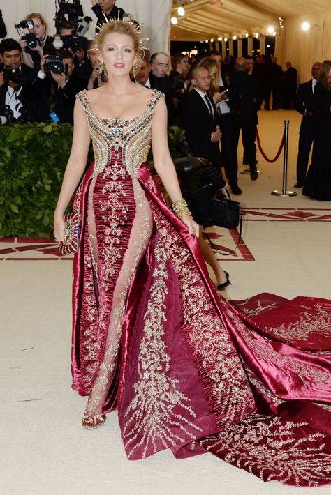 Blake Lively’s Met Gala 2018: Christian Louboutin Takes a Look Back – Footwear News Blake Lively Met Gala, Harry Styles Met Gala, Best Met Gala Looks, Blake Lively Style, Met Gala Outfits, Versace Gown, Met Gala Dresses, Gala Dresses, Just Jared