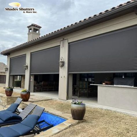 Outdoor Blinds Patios, Alfresco Ideas, Retractable Patio Screens, Outdoor Roller Shade, Motorized Window Shades, Open Patio, Exterior Shades, Patio Sun Shades, Glass Houses