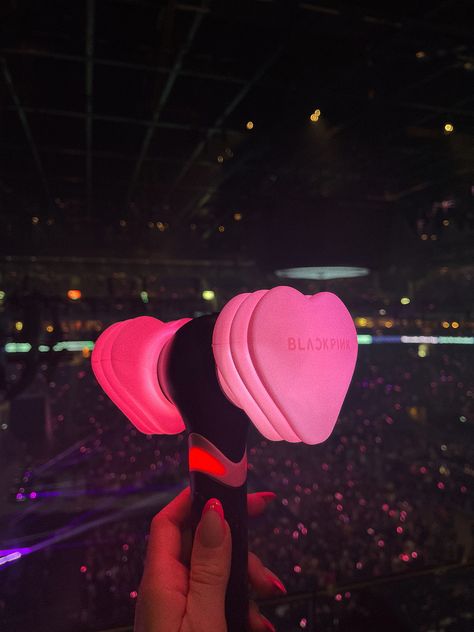 #blackpink #blink #kpop #lightstick #kpopconcert #blackpinkconcert Black Pink Lightstick, Pink Lightstick, Blackpink Photocards, Blackpink Official, Blackpink Concert, Lomo Card, Concert Venue, Outdoor Statues, Wrist Strap