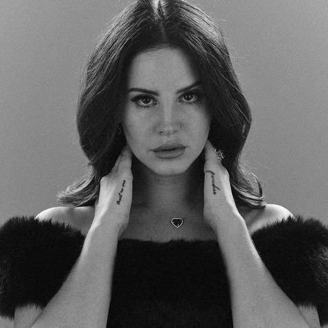 Iconic People, Lana Del Rey Love, Lana Del Rey Vinyl, Billboard Magazine, Lana Rey, Lizzy Grant, Elizabeth Grant, Lana Del Ray, Romanoff