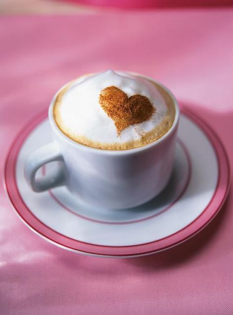 RICARDO | Cinnamon Heart Cappuccino Cappuccino Recipe, Gluten Free Coffee, Coffee Latte Art, Pause Café, Coffee Heart, Coffee Photography, Julia Child, Good Morning Coffee, Coffee Latte