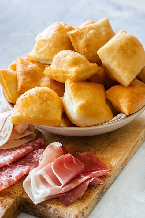 Italian Fried Bread Recipes, Fried Italian Appetizers, Italian Fried Dough Recipe, Frico Friulano Recipe, Fried Pizza Dough, Italian Fried Dough, Fried Dough Recipe, Fried Dough Recipes, Fried Gnocchi