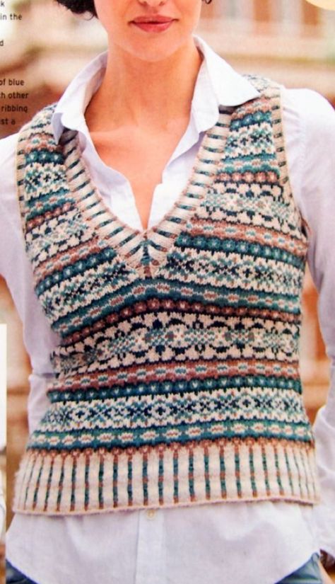 Fair Isle Knitting Patterns Charts, Fair Isle Knitting Patterns Free, Maglia Fair Isle, Vest Knitting, Yarn Clothes, Fair Isle Pullover, Fair Isle Chart, Loop Knitting, Chaleco Casual