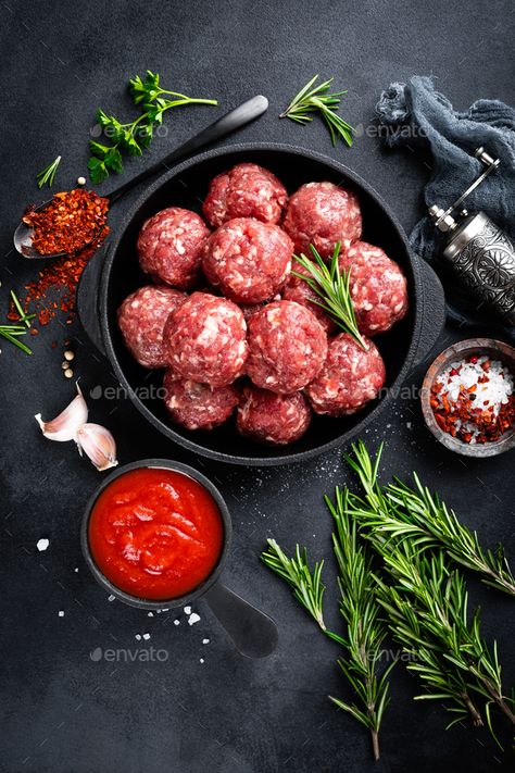 Fresh raw beef meatballs with spices and tomato sauce Meatball Photography, Fresh Meatballs, Raw Beef, Zucchini Pancakes, Irish Beef, Beef Meat, Beef Meatballs, Red Hot Chili Peppers, Hot Chili