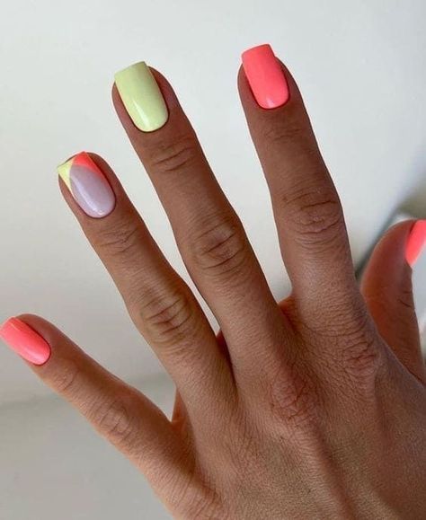 Coral Nail Designs, Coral Acrylic Nails, Neon Coral Nails, Coral Nails With Design, Coral Nail, Posh Nails, Summer Nails 2023, Coral Nails, Blush Nails