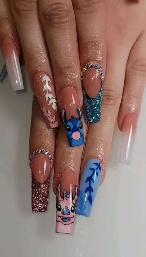 #nails #boredpanda #nailart #summernails #amazing #halloweennails Stitch And Angel Nails Acrylic, Stitch Acrylic Nails, Stitch Nails, Disney Acrylic Nails, Cartoons Movies, Girls Nail Designs, Angel Nails, Halloween Acrylic Nails, Nail Art Disney