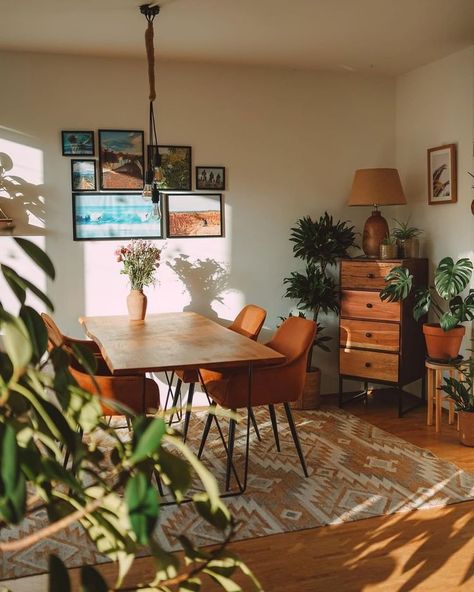 Boho Dining Room, Interior Design Per La Casa, Apartment Bedroom Decor, Boho Living Room Decor, Style Deco, Decoration Inspiration, Apartment Inspiration, Boho Living Room, Dream House Decor