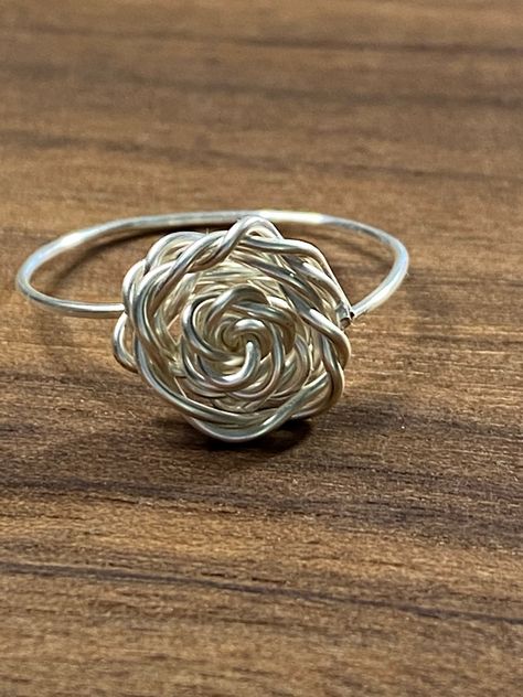 Copper Wire Rings, Dainty Gemstone Jewelry, Handmade Rose, Wire Ring, Rainbow Moonstone Ring, Wire Rings, Ring Minimalist, Bead Charm Bracelet, Copper And Brass