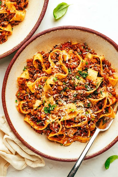 Lentil Sauce, Vegan Lentil Bolognese, Fiber Fueled, Mushroom Tomato, Beans And Legumes, Lentil Bolognese, Vegan Bolognese, Dried Porcini Mushrooms, Pasta Healthy