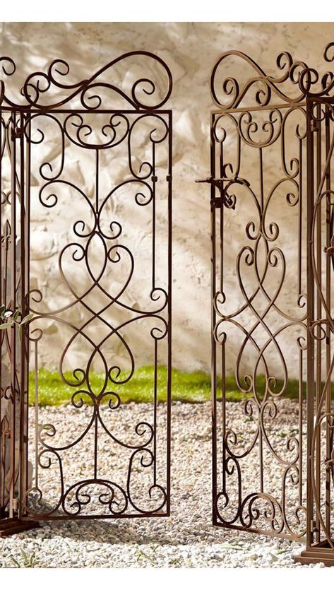 Pagar Modern, Wrought Iron Garden Gates, Iron Garden Gates, Iron Front Door, Wrought Iron Decor, Iron Gate Design, Wrought Iron Gate, Metal Gates, Wrought Iron Doors