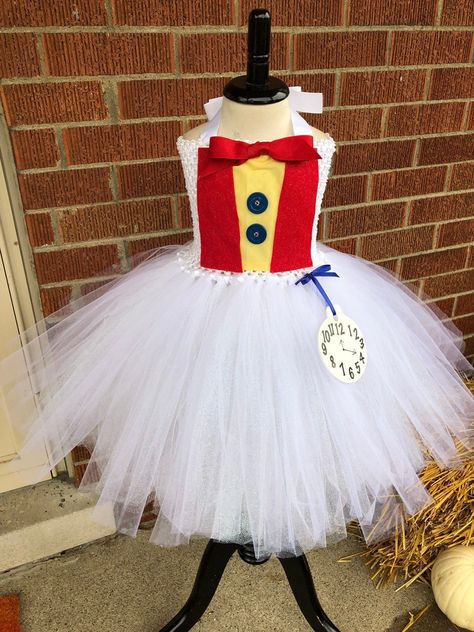 Alice Halloween, Halloween Alice In Wonderland, White Rabbit Costumes, Nightmare Before Christmas Costume, Jack Skellington Costume, Sally Costume, Playing Dress-up, Alice Costume, Queen Of Hearts Costume