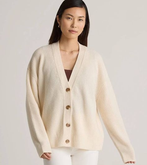 Mongolian Cashmere Fisherman Cropped Cardigan Sweater https://clnk.in/vlBR Christmas Outfit Inspiration, Cute Christmas Outfits, Boyfriend Cardigan, Cropped Cardigan Sweater, Womens Cashmere, Linen Blazer, Cropped Cardigan, Ribbed Sweater, Cotton Sweater