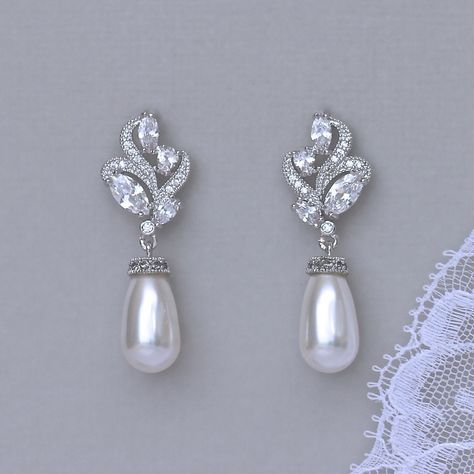 Earrings Weddings, Rhodium Jewelry, Pearl Drop Earrings Bridal, Backdrops Necklace, Geode Earrings, Bridal Jewelry Set, Fancy Earrings, Jewellery Earrings, Royal Jewels