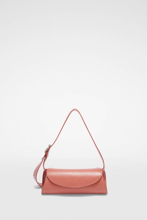 Cannolo Mini Woman | Jil Sander Official Online Store Mini Handbags, Spring Summer Outfits, Jil Sander, Sanders, Leather Handbag, Luxury Handbags, Dark Pink, New Collection, Mini Bag