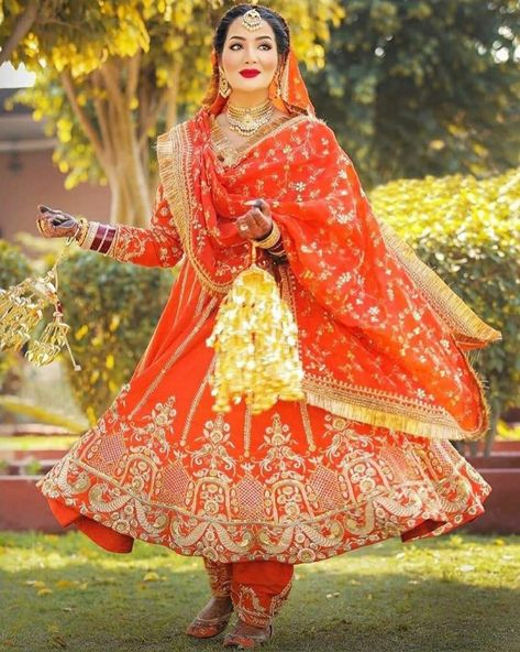 Rajasthani Suit, Bridal Suits Punjabi, Designer Suits For Wedding, Asian Bridal Hair, Bridal Anarkali, Punjabi Wedding Couple, Bride Suit, Bridal Suits, Punjabi Suits Designer Boutique