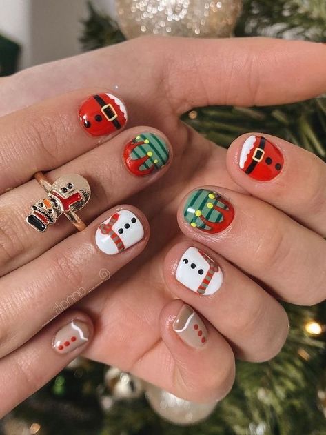 Kids Gel Nails Ideas Christmas, Kids Christmas Nail Ideas, Extra Short Gel Nails, Kids Christmas Nail Designs, Xmas Short Nails, Cute Short Christmas Nails, Short Christmas Nails, Diy Christmas Nail Art, Christmas Nails Diy