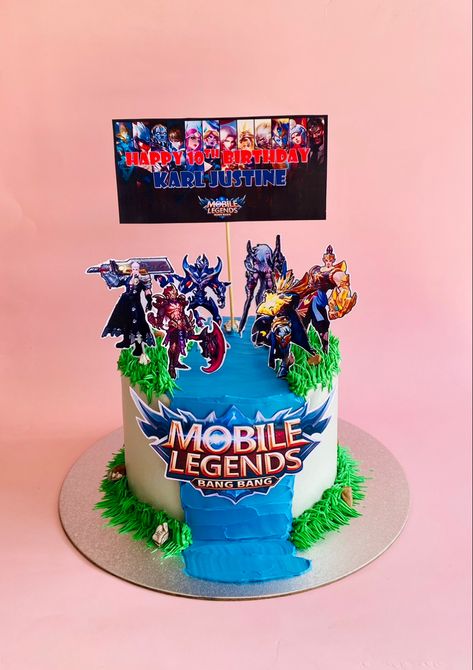 Mobil Legends, Batman Cake Topper, Batman Cake, Peppa Pig Birthday Party, Happy 10th Birthday, Cartoon Cake, Peppa Pig Birthday, Number Cakes, Boy Birthday Cake