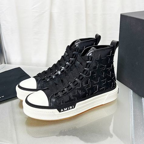 #pureroom #pureroomru #outfit #sneakers #amiri Amiri Sneakers Outfit, Amiri Star Shoes Outfit, Amiri Shoes Outfit, Amiri Shoes, Amiri Star Shoes, Amiri Pink Sneakers, Amiri Ma-1, Tenis Nike, Black Sneaker