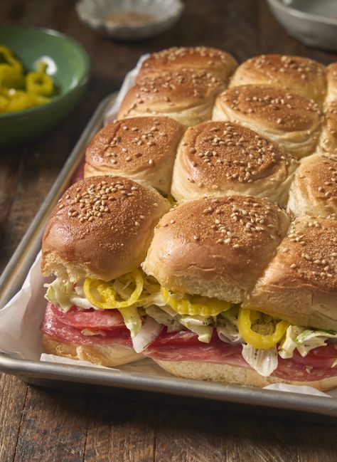 Italian Hoagie Sliders Hoagie Sliders, Hoagie Roll Recipe Sandwiches, Italian Sliders Recipes, Italian Sliders Hawaiian Rolls, Italian Grinder Sliders, Italian Hoagies, Italian Sliders, Italian Hoagie, Yummy Sandwiches