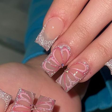 clawsbyleyla on Instagram: "glittery butterfly nails" Cute Nails Summer 2024, Short Square Butterfly Nails, Glittery Butterfly Nails, Short Butterfly Nails, Glitter Butterfly Nails, Simple Acrylic Nail Designs, Acrylic Butterfly Nails, Butterfly Nails Acrylics, Colorblock Nails