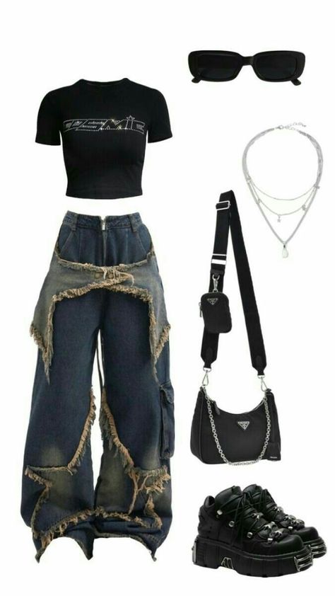 Y2k outfit inspo,Y2k outfit. Cute Outfits Skirts, Winter Outfits Dinner, Outfit Ideas For School Fall, Outfit Inspo Y2k, Youtube Seo, Marketing Management, Keyword Research, Dress Rental, Swaggy Outfits