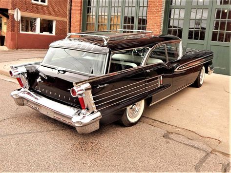 Hemmings Find of the Day – 1958 Oldsmobile Fiesta Super Eighty-Eight station wagon 1958 Oldsmobile, Car Nostalgia, Station Wagon Cars, Car Station, Old Wagons, Wagon Cars, Station Wagons, Car Museum, Sell Car