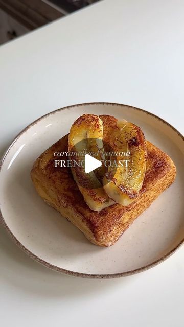 kylie on Instagram: "french toast is always better stuffed 😋

caramelised banana french toast —

2 slices of bread 
1/2 mashed banana 
1 egg 
1 tbsp oat milk 
1/2 tsp vanilla 
1/4 tsp cinnamon 

sandwich mashed banana between 2 slices of bread. cut off crusts (optional). dip it into the egg mixture. pan fry over medium heat in butter until golden brown on both sides. top with caramelised banana. 

#frenchtoast #stuffedfrenchtoast #healthyfrenchtoast #almondbuttertoast #bananafrenchtoast #pbj #frenchtoastrecipe #hkfoodie #kyliesbakes #edrecovery #caramelisedbanana #bananabread #hkfrenchtoast" Pineapple French Toast, Milk French Toast, French Toast With Bananas, French Toast Banana, Caramelised Banana, Healthy French Toast, Banana Toast, Banana French Toast, Honey Toast