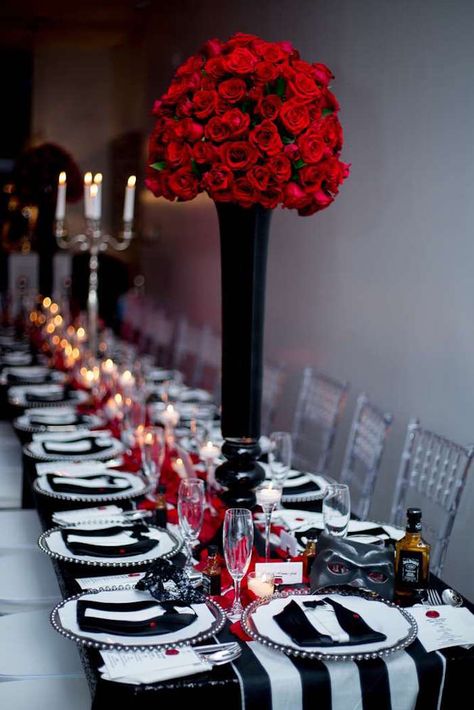 Black Tie Guest Table from a "Kiss from a Rose" Bruce Wayne / Batman Inspired Dinner Party on Kara's Party Ideas | KarasPartyIdeas.com (11) Birthday Dinner Ideas For Him, Birthday Dinner Party Ideas, Dinner Party Ideas For Adults, Black Tie Dinner Party, Birthday Dinner Table, Dinner Table Ideas, Mysterious Style, Birthday Dinner Menu, Bruce Wayne Batman