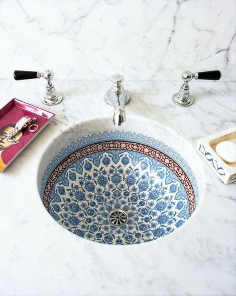 I love this combo of a porcelain sink with delicate patterns and a thick marble countertop. Beautiful! Dream Spa, Interior Boho, Casa Vintage, Spa Bath, Dream Bathroom, Humble Abode, Decor Minimalist, Beautiful Bathrooms, Design Case