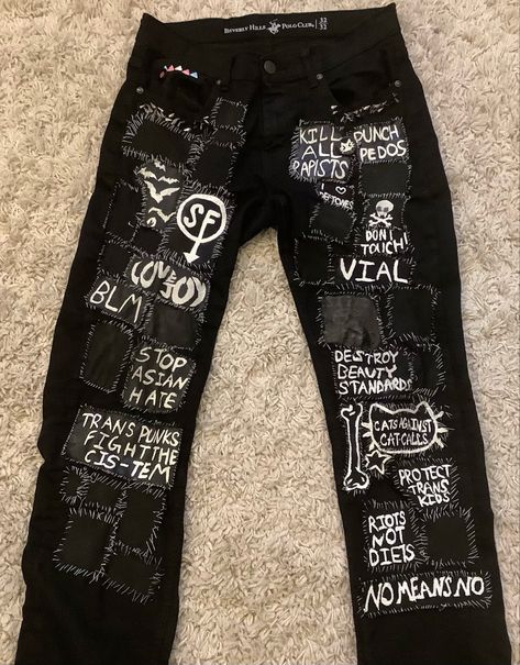 Diy Patched Pants, Goth Patch Pants, Punk Painted Jeans, Edgy Embroidery Designs, Alt Pants Diy, Patch Pants Ideas, Alt Patches, Crust Jeans, Crust Pants Patch Ideas